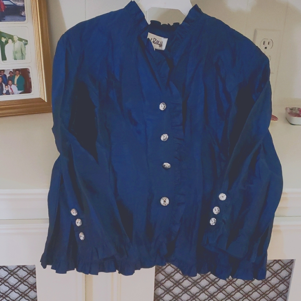 Evening blouse; 50% polyester, 50% nylon